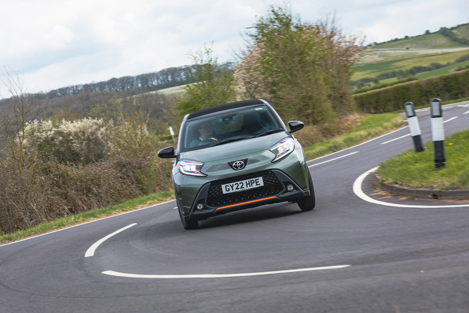 16 Toyota Aygo X RT 2022 front corner