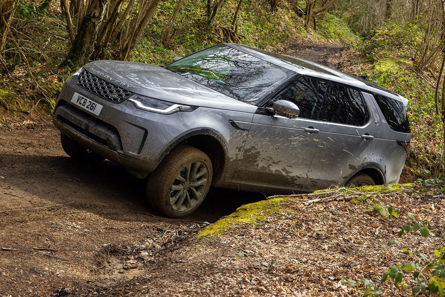 https://zephr.autocar.co.uk/Best%20off%20roaders%204x4s%20Land%20Rover%20Discovery