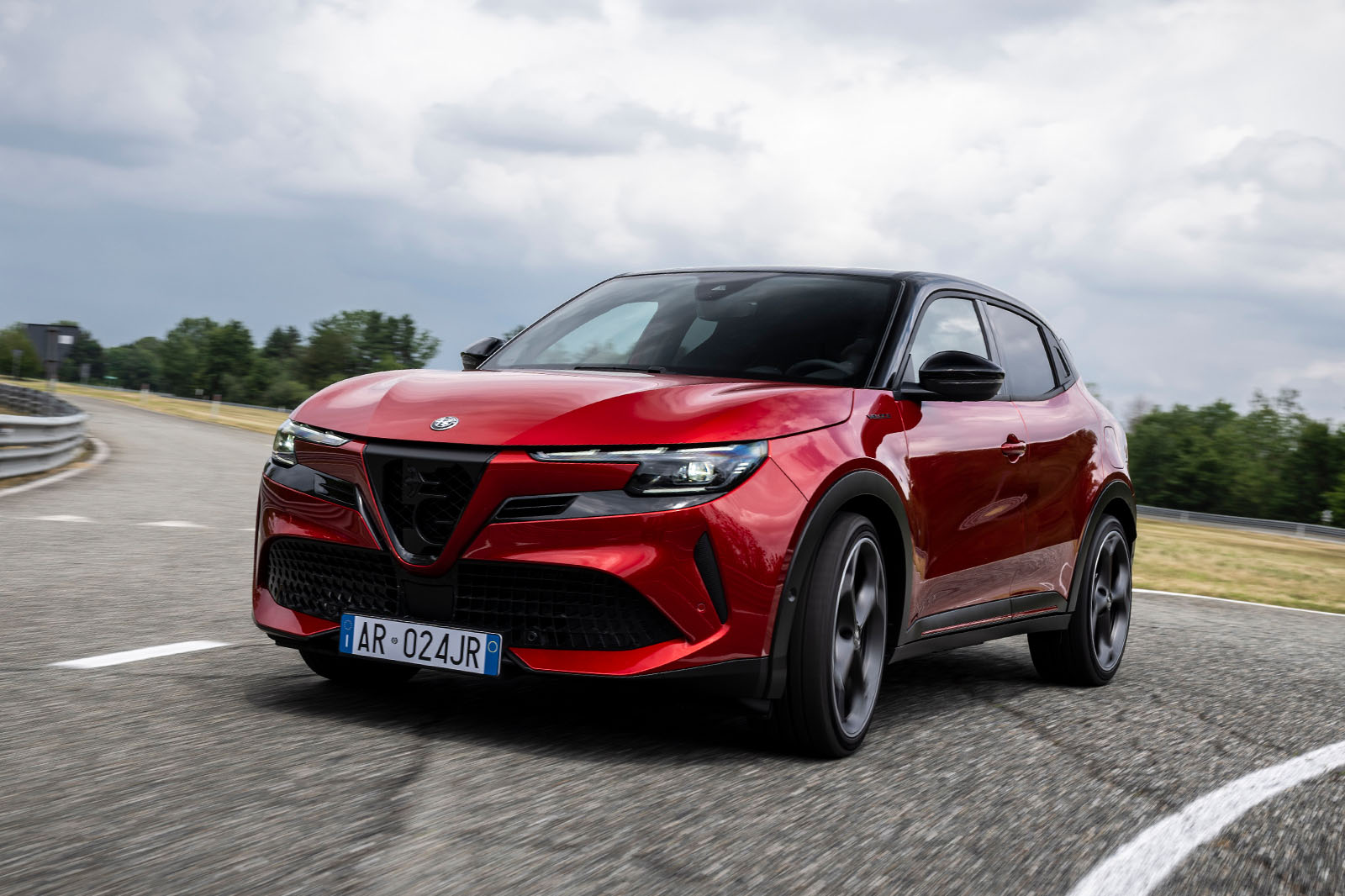 alfa romeo junior veloce review 2024 20 front cornering