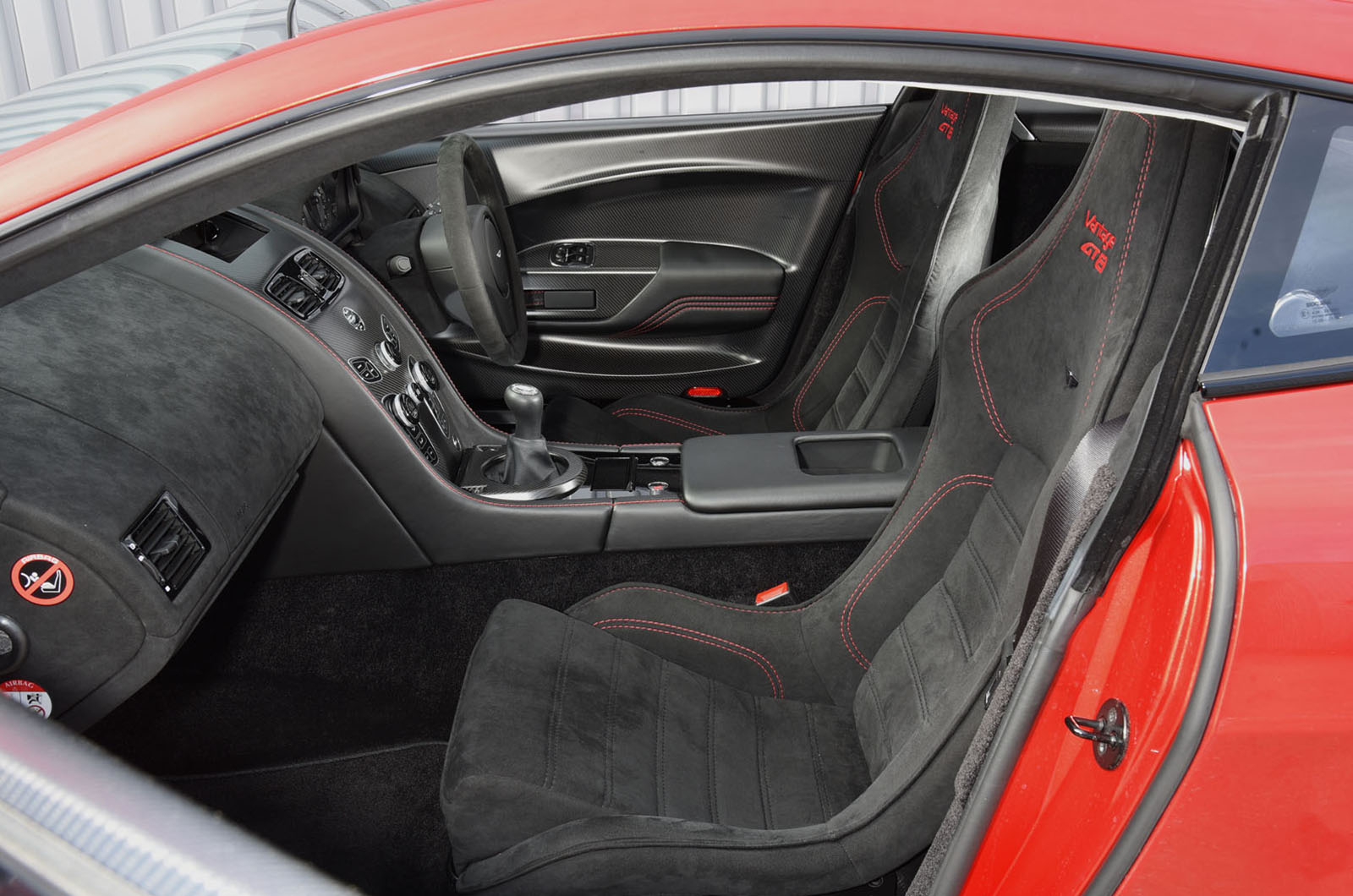 Aston Martin Vantage GT8 interior