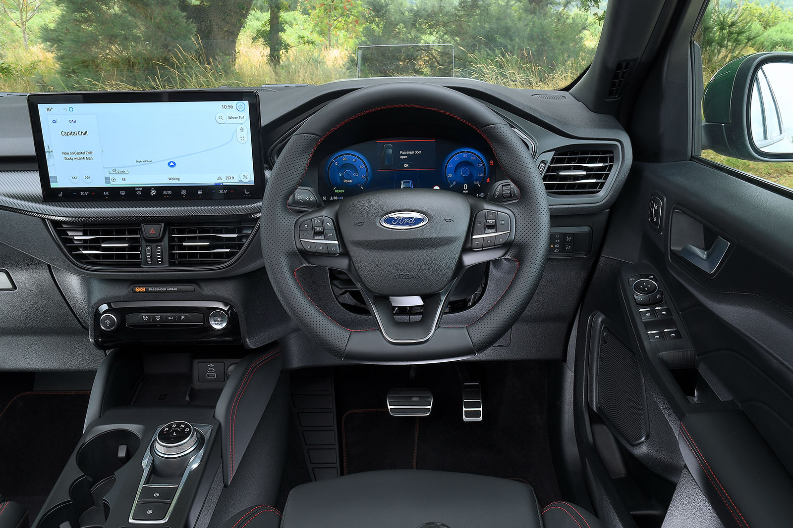 Ford Kuga hydrid S line 2024 interior dashboard