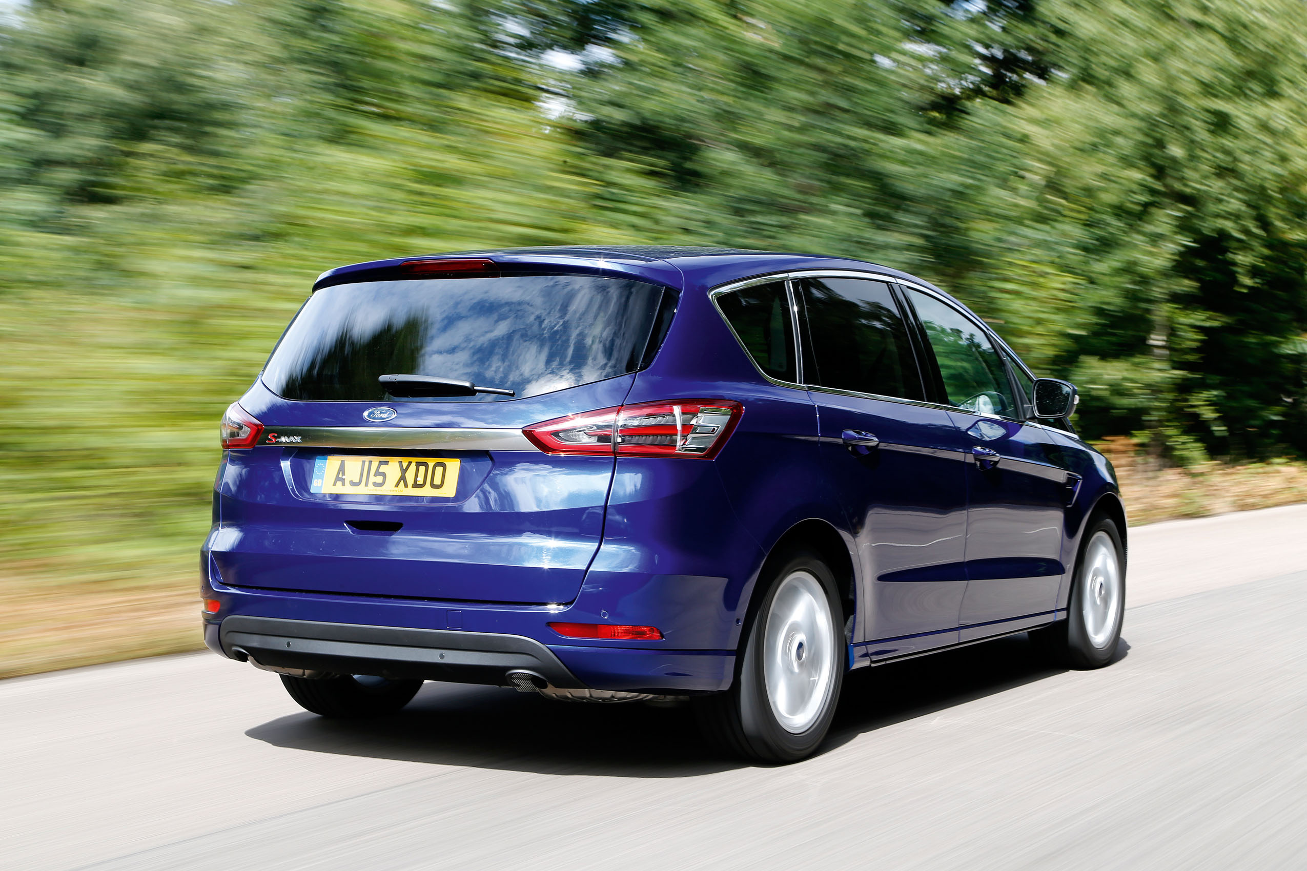 Ford S-Max rear