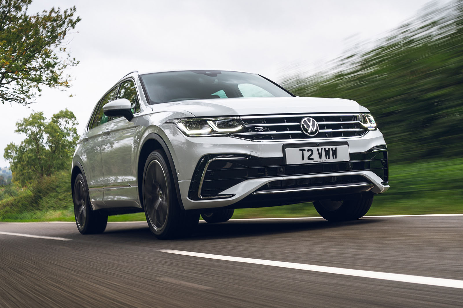 Volkswagen Tiguan eHybrid R-Line 2021 UK first drive | Autocar