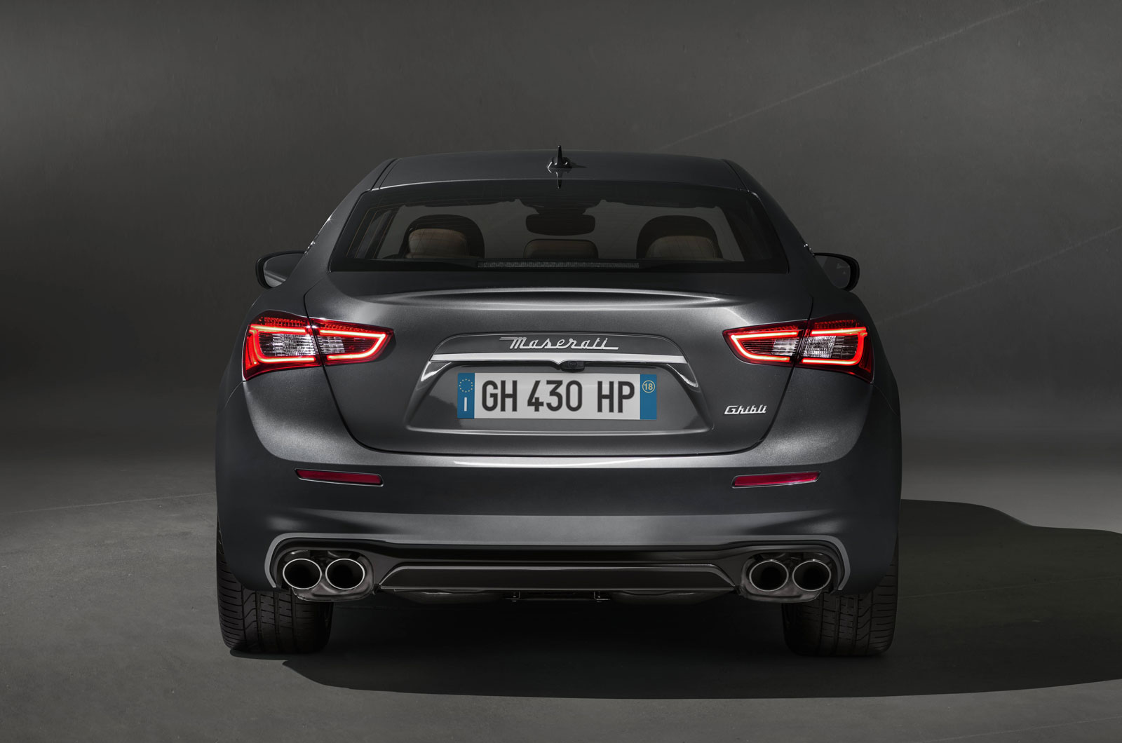 13242 Maseratisvelaleprimeimmaginidellanuovaghibligranlusso