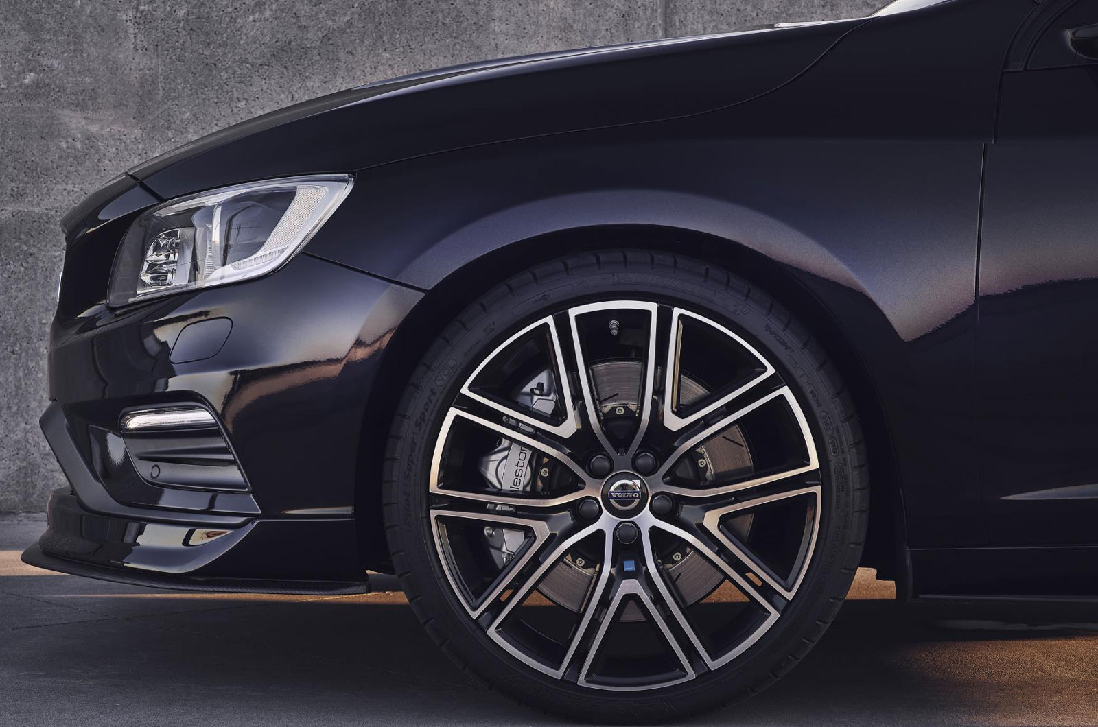 1428547 Sv60 polestar my18 e 04