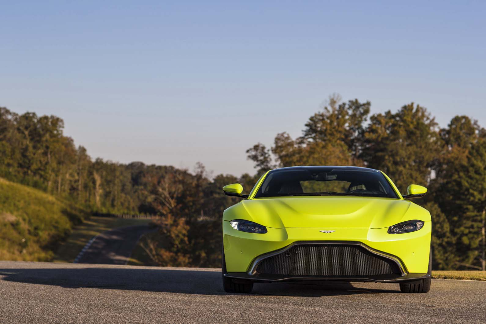 Aston martin vantage lime essence 08 1