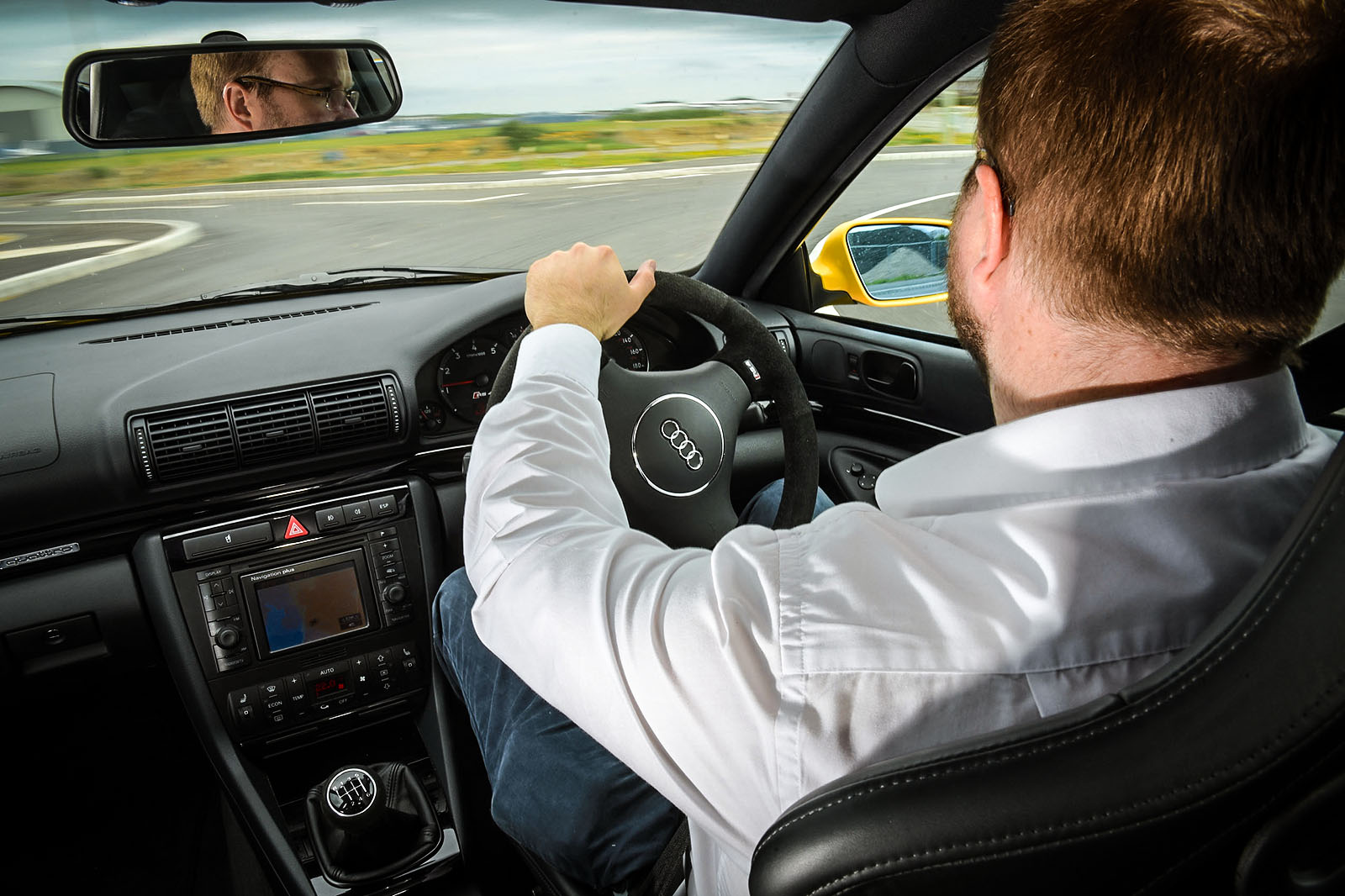 Audi rs4avant ubg 937