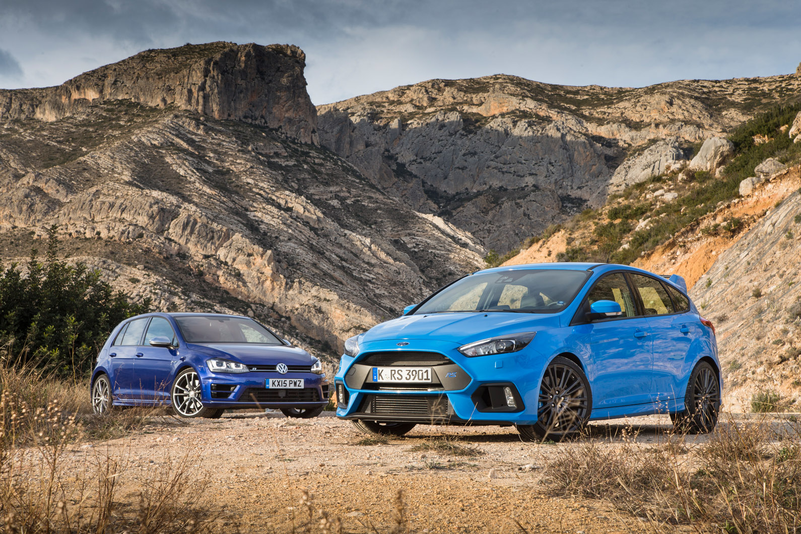 Focus rs vs golf r 836