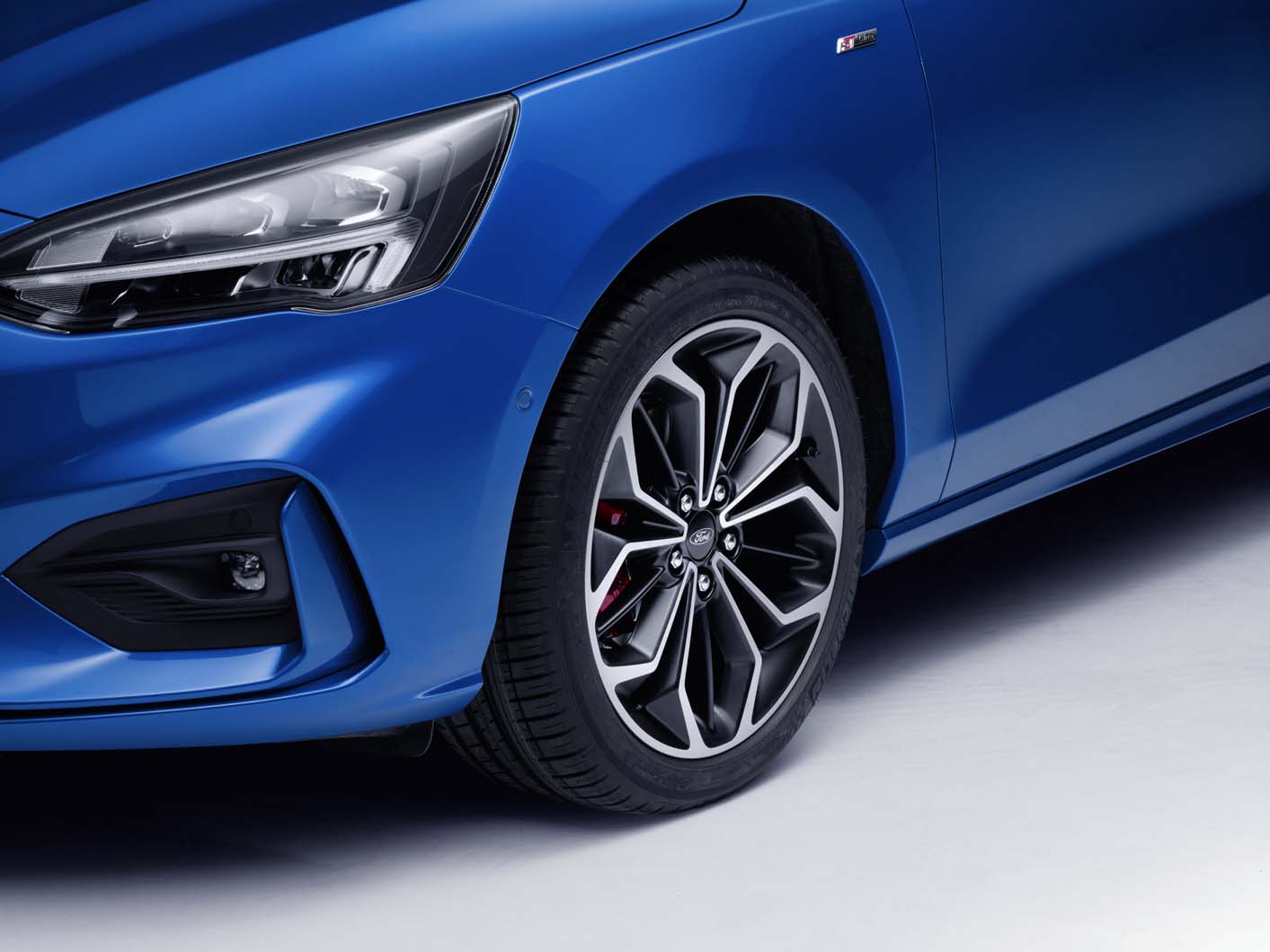 Ford 2018 focus st line studio 10