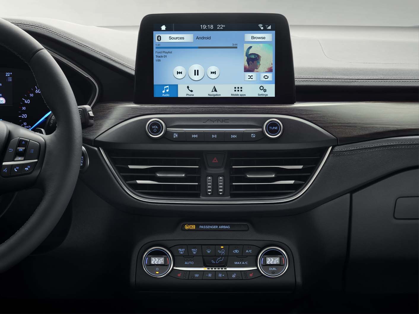 Ford 2018 focus vignale studio 14