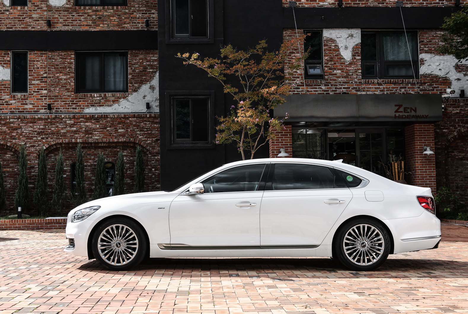 K900 test driving 30