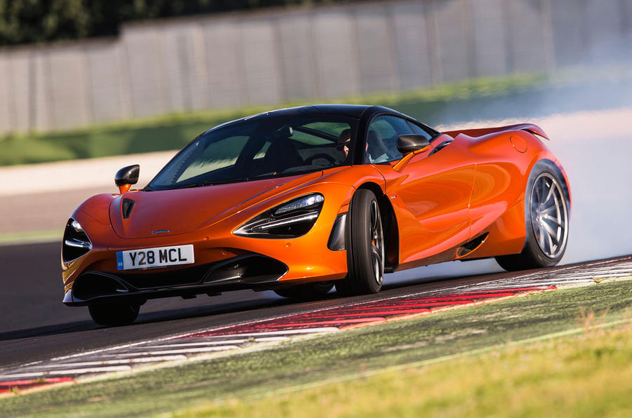 Mclaren 720s drifting
