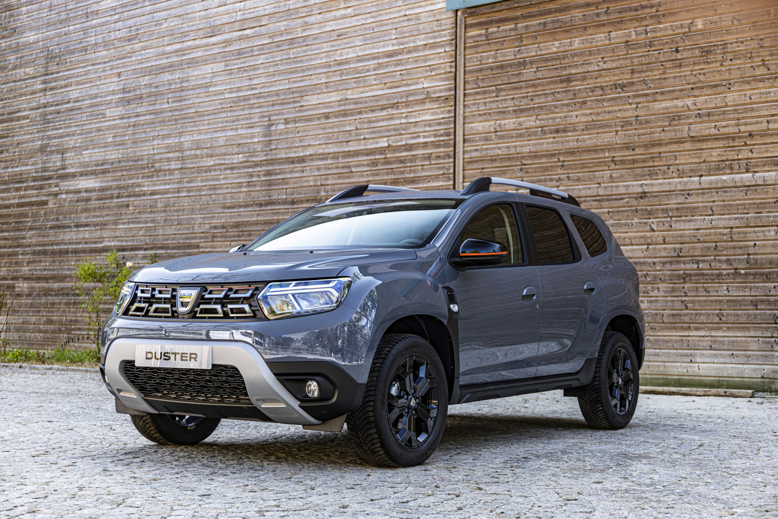 Dacia Duster gains stylish Extreme SE rangetopper Autocar