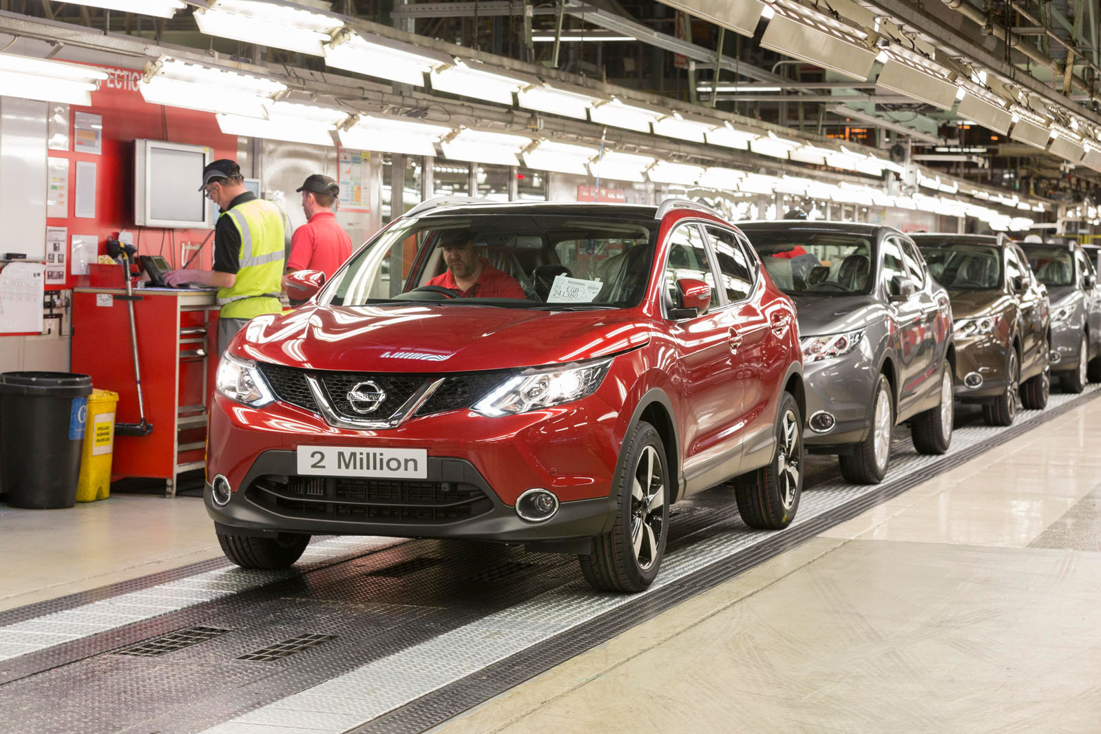 Nissan qashqai mk1 features 370