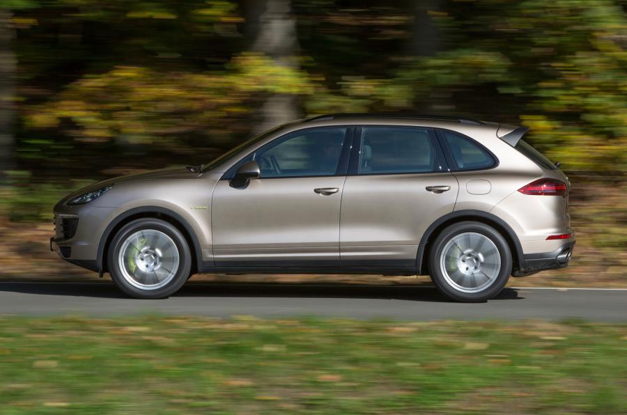 Porsche cayenne e hybrid 2014 002