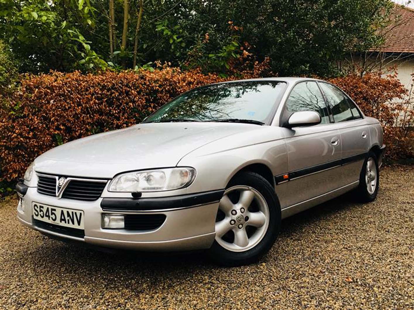 Vauxhall senator elite v6 24v s3371976 1