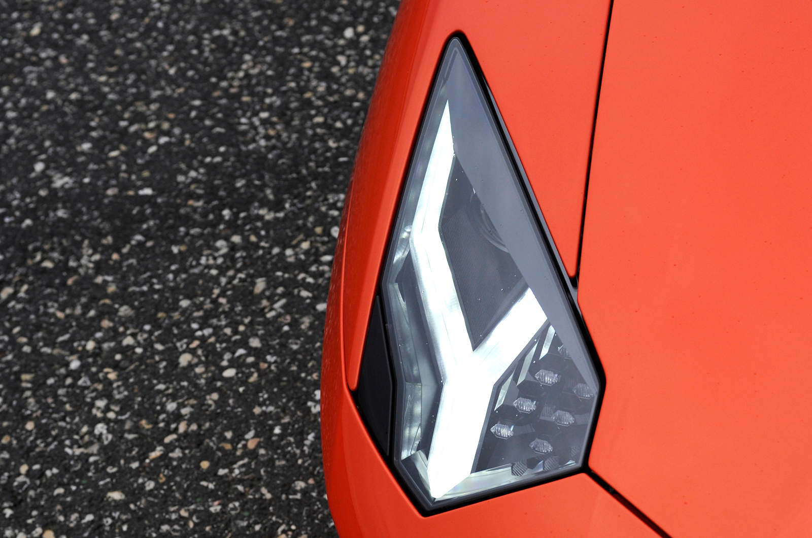 Lamborghini Aventador Y-shaped headlights