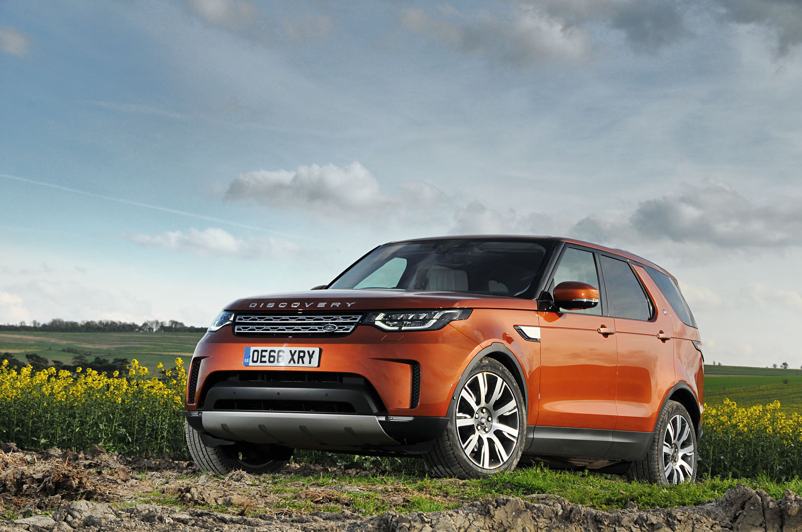4.5 star Land Rover Discovery