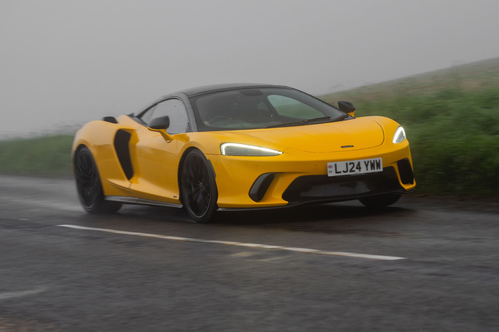 McLaren GTS review 2024 24 performance