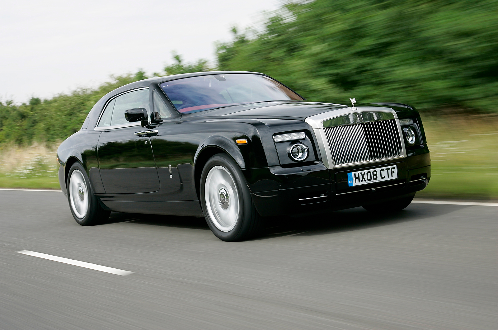 Rolls-Royce Phantom Coupé front quarter