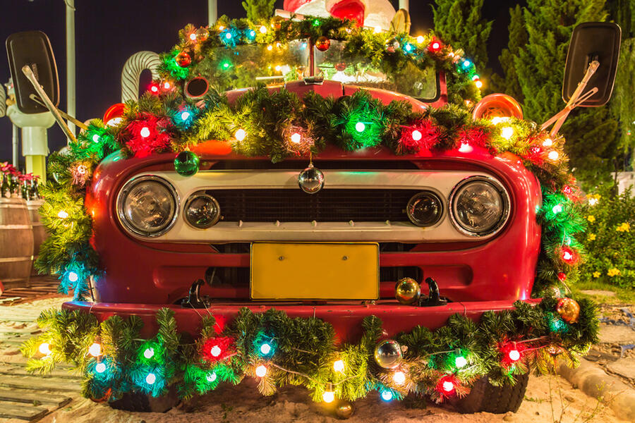 1 Christmas car front