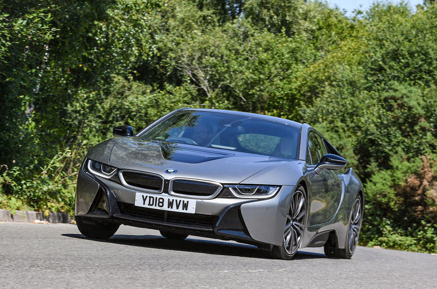 11 Bmw i8 coupe 2018 uk fd cornering front 0
