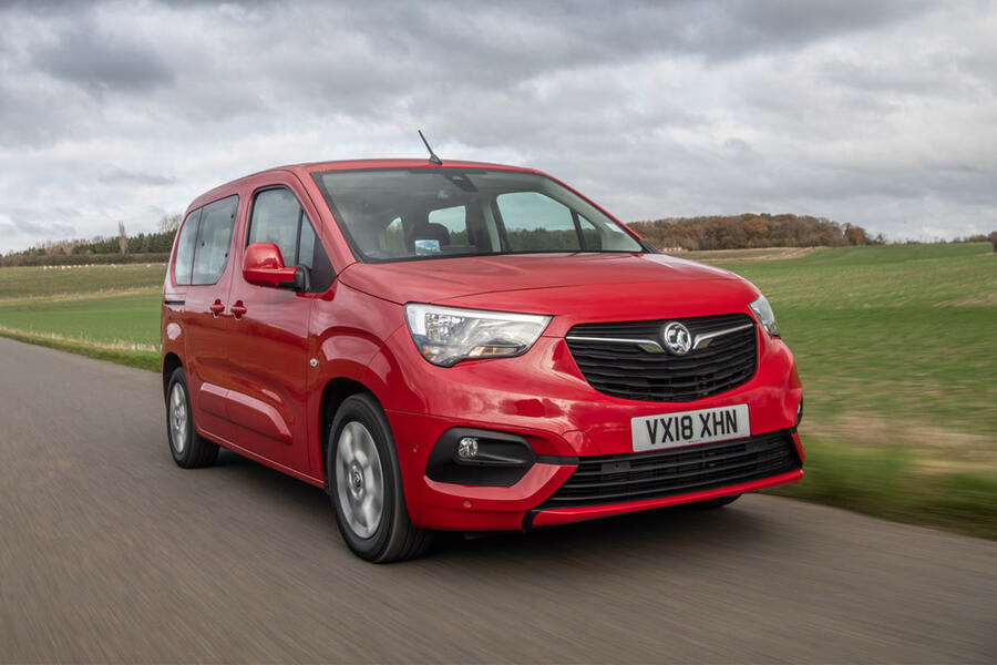 11 Vauxhall combo life hero front