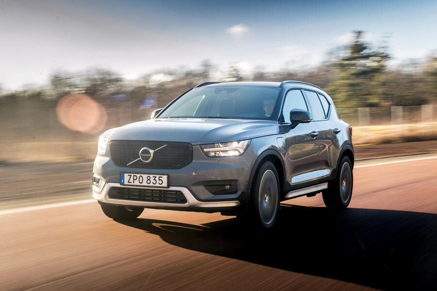 11291 Volvo xc40 tracking front