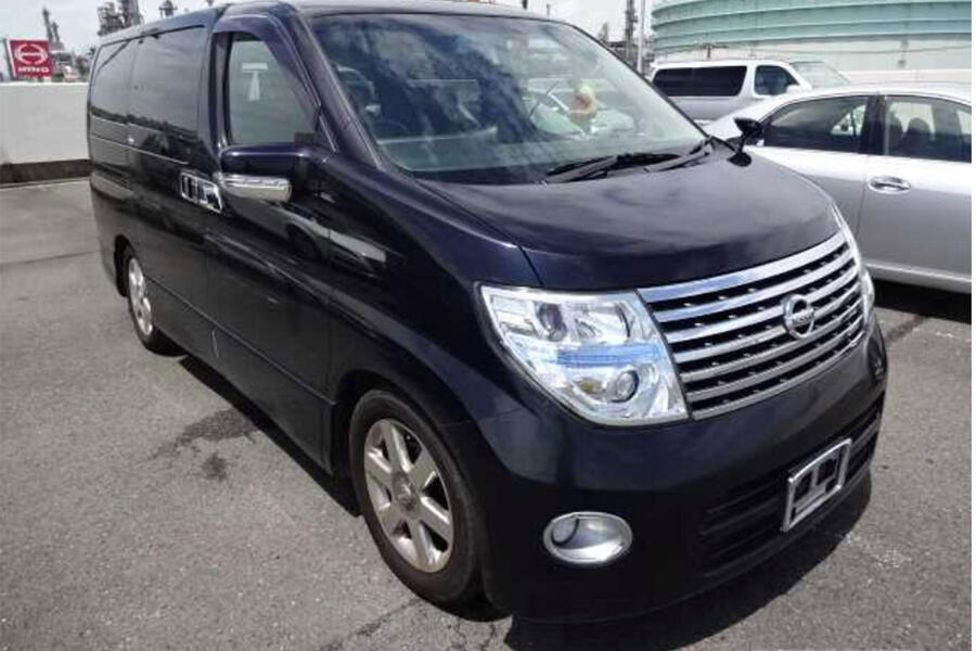 14 Nissan elgrand
