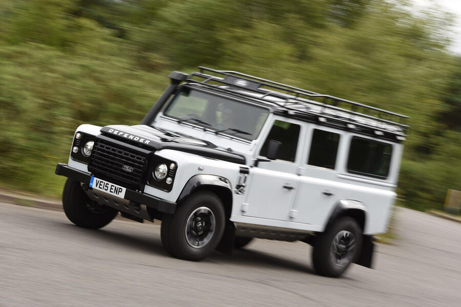 17 Land rover defender hero front