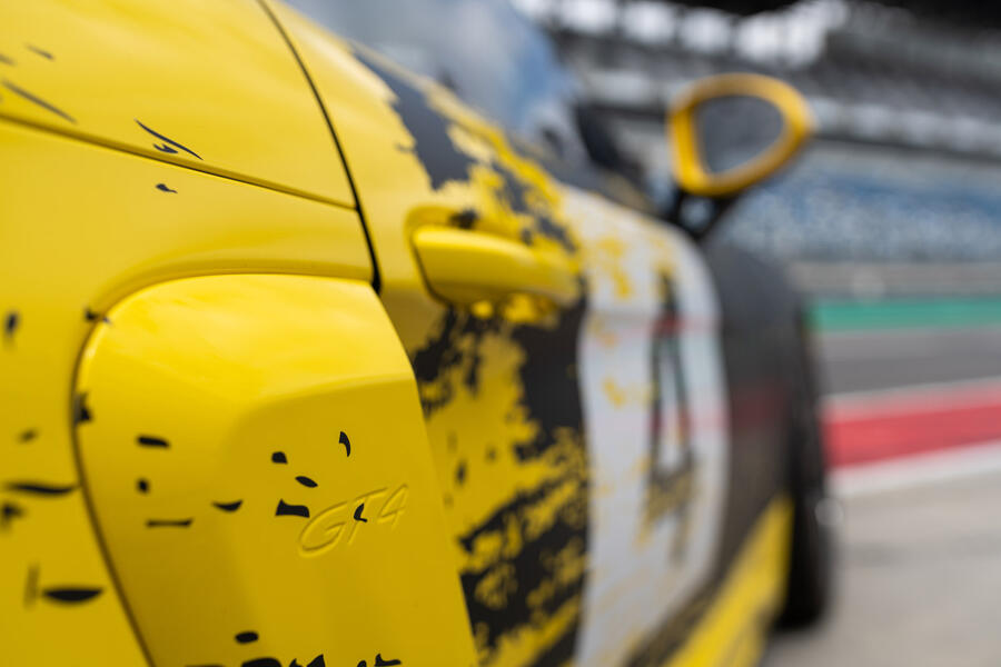 18 Porsche 718 cayman gt4 clubsport 2020 static side