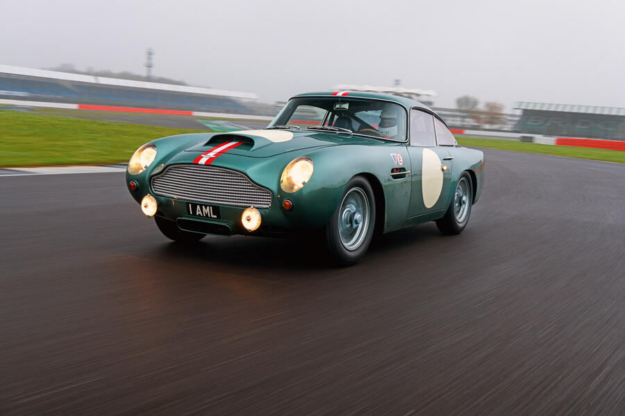 18 Aston martin db4 gt tracking front