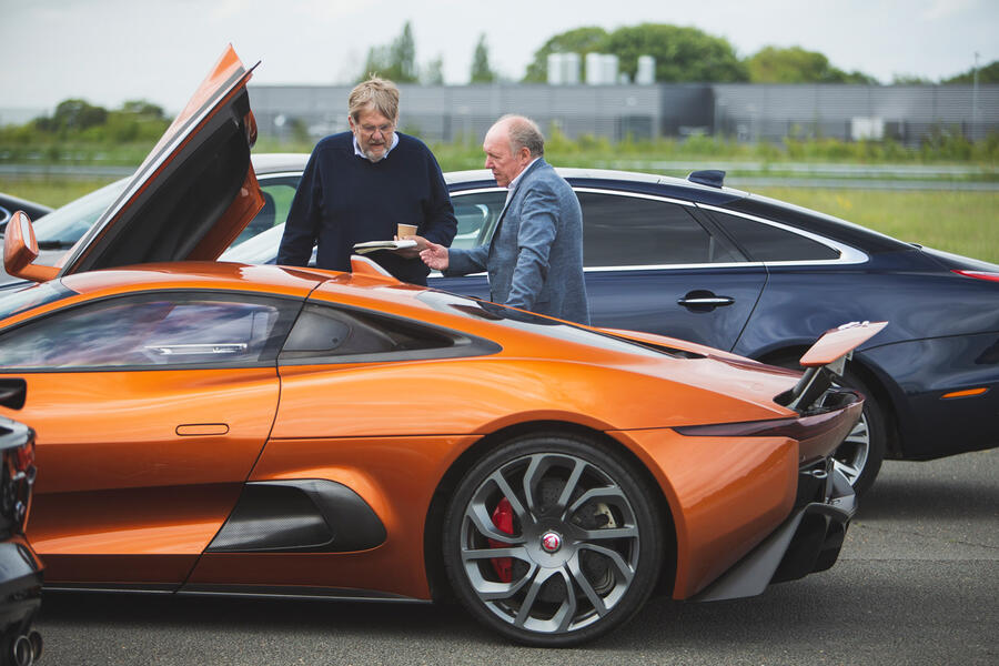 18 Ian callum 2019 6827bn