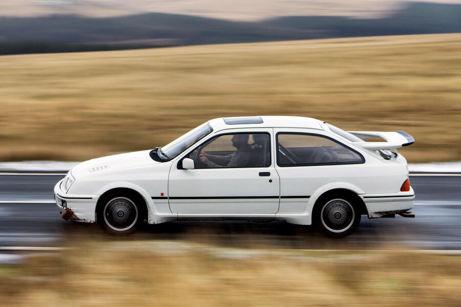19 Ford sierra cosworth tracking side