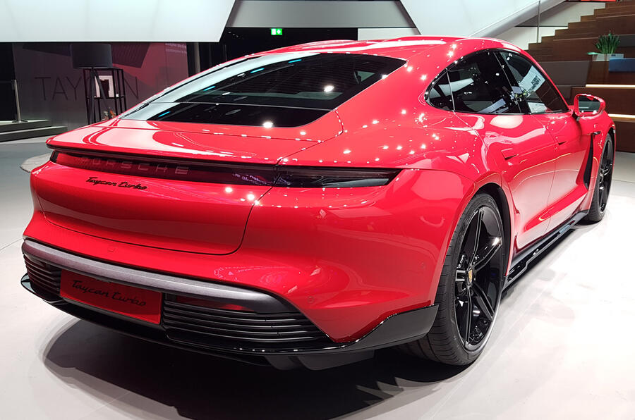 1porschetaycanff2