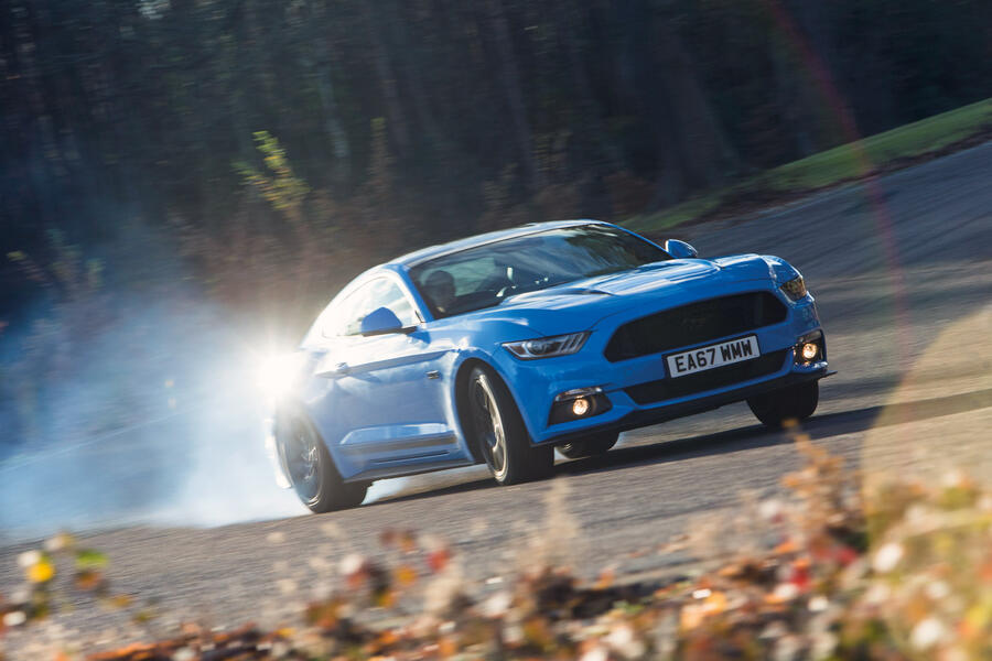 2 Ford mustang 2018 hero front