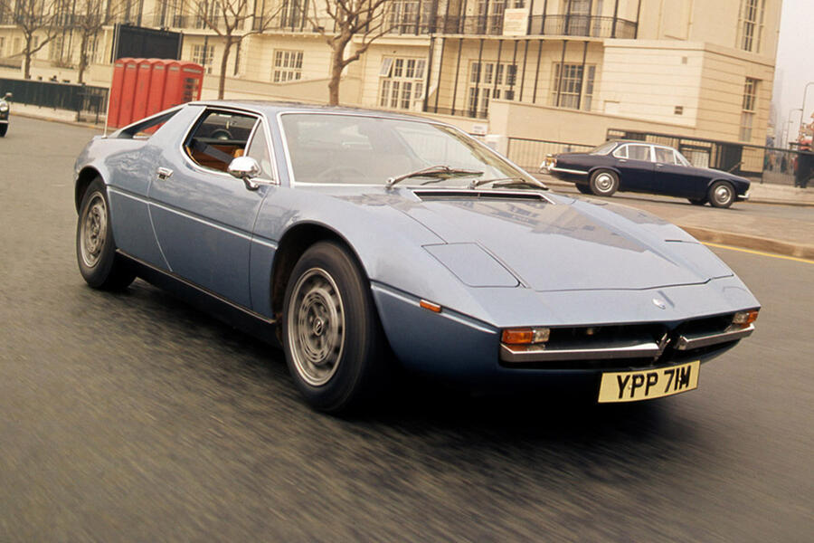 2 Maserati merak static front