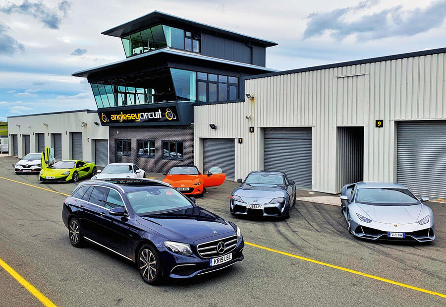 20 Mercedes e300de 2019 lt anglesey