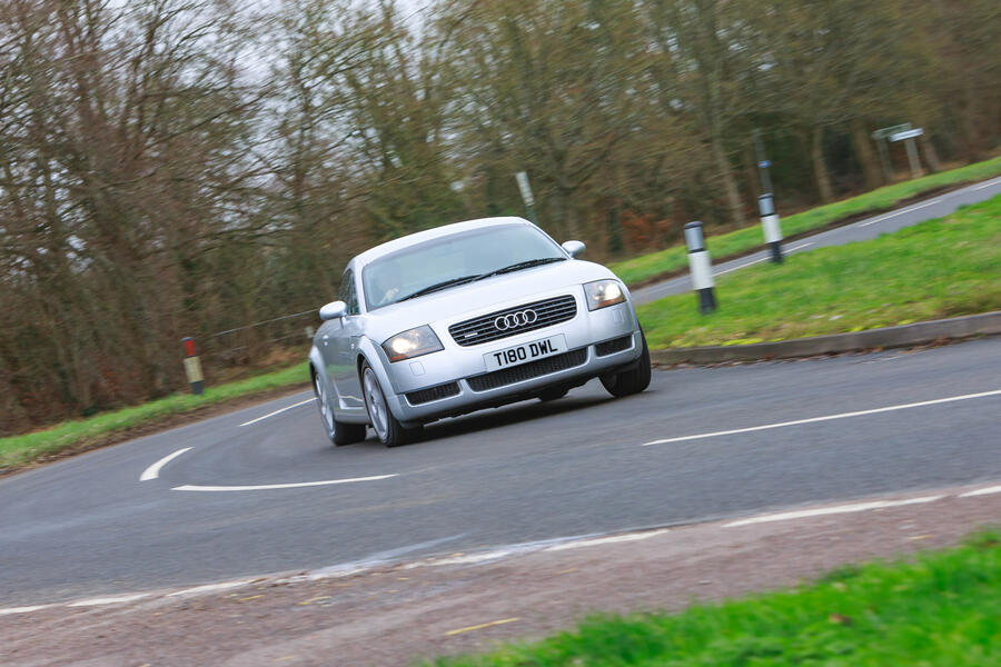 22 Audi tt hero front