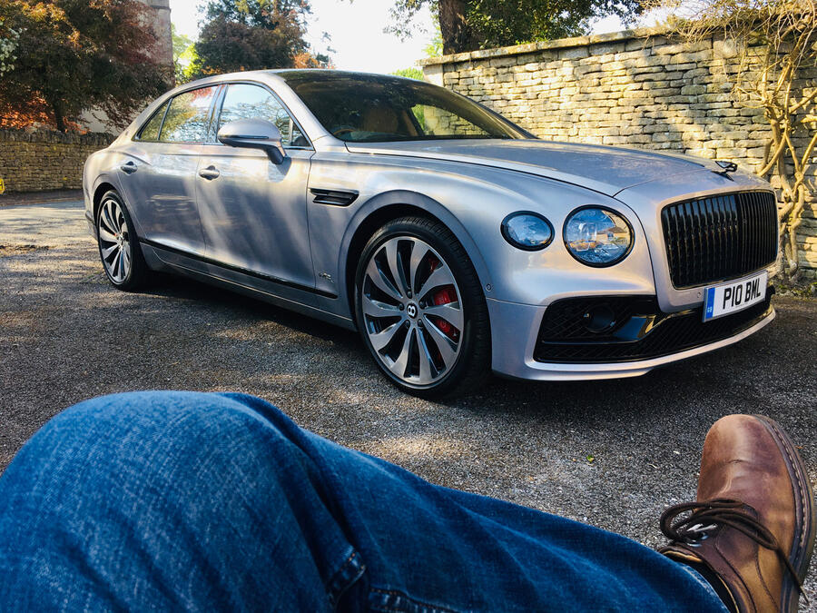 22 Bentley flying spur