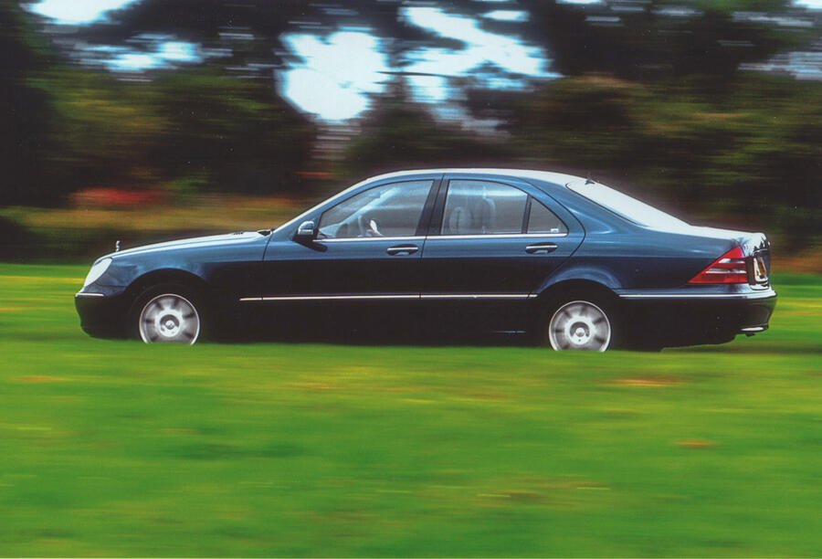 24 Mercedes benz s430 hero side