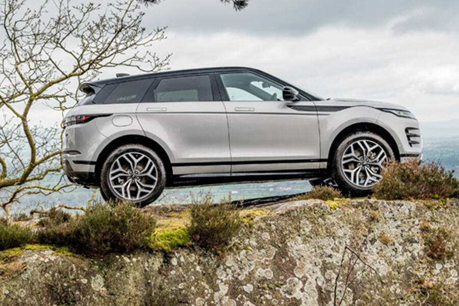 24 Range rover evoque side
