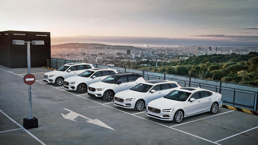247431 Volvo cars plug in hybrid line up