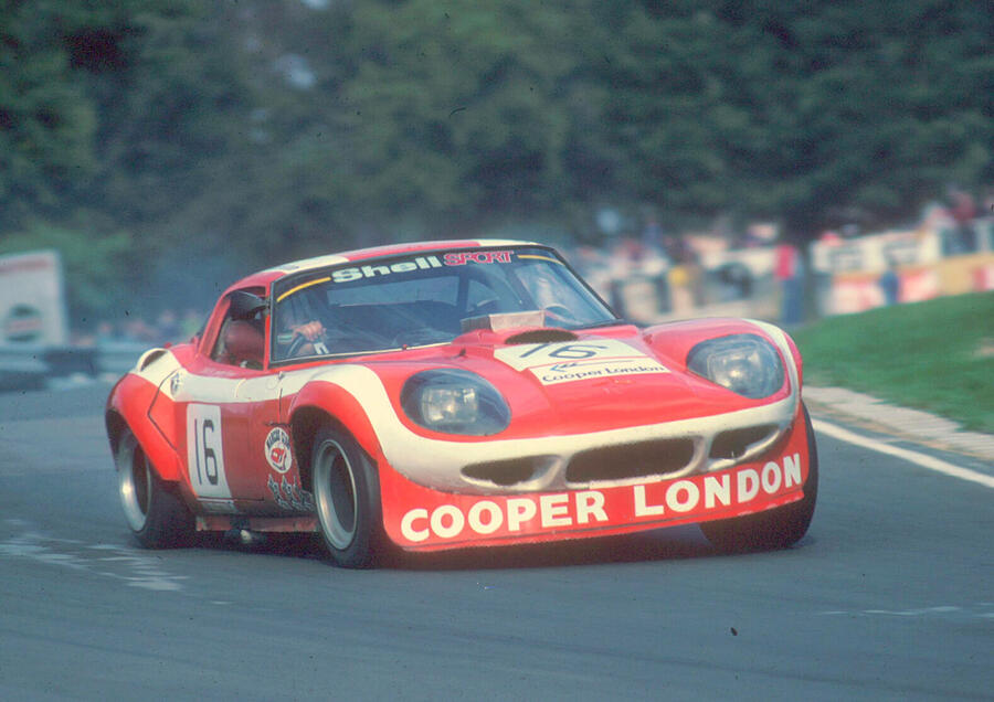 26 Autocar marcos