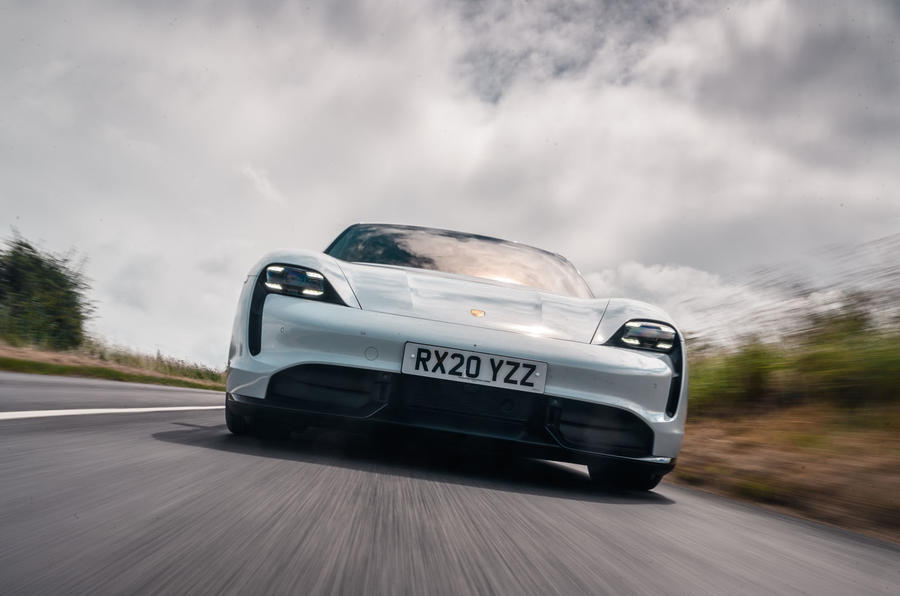 27 Porsche taycan 2020 rt otr low 0