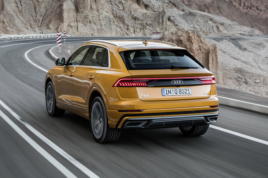 29 Audi q8 2018 fd hero rear