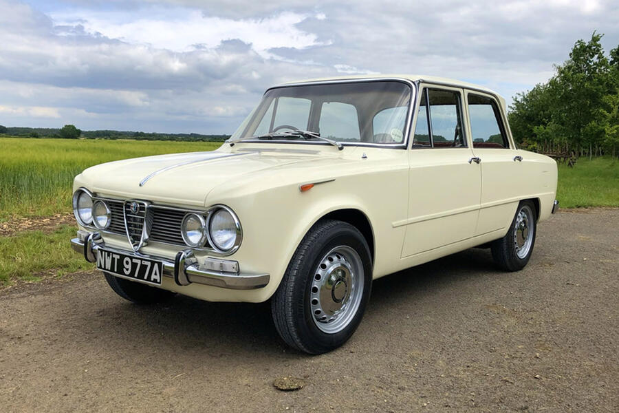 2 1962 Alfa romeo giulia 60d470b263489