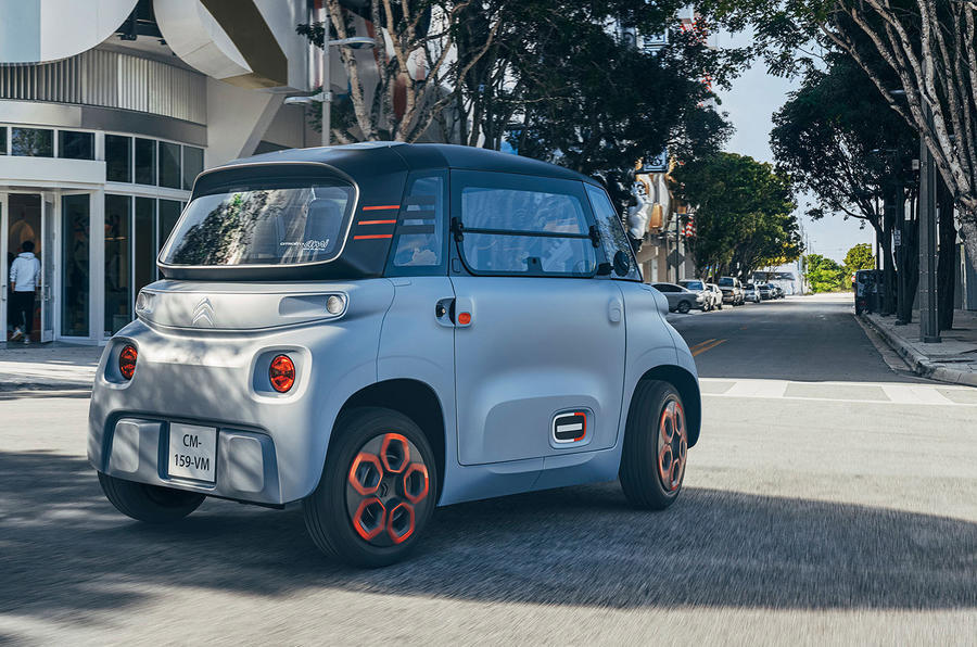 2 271 Citroen ami 2020 stationary rear