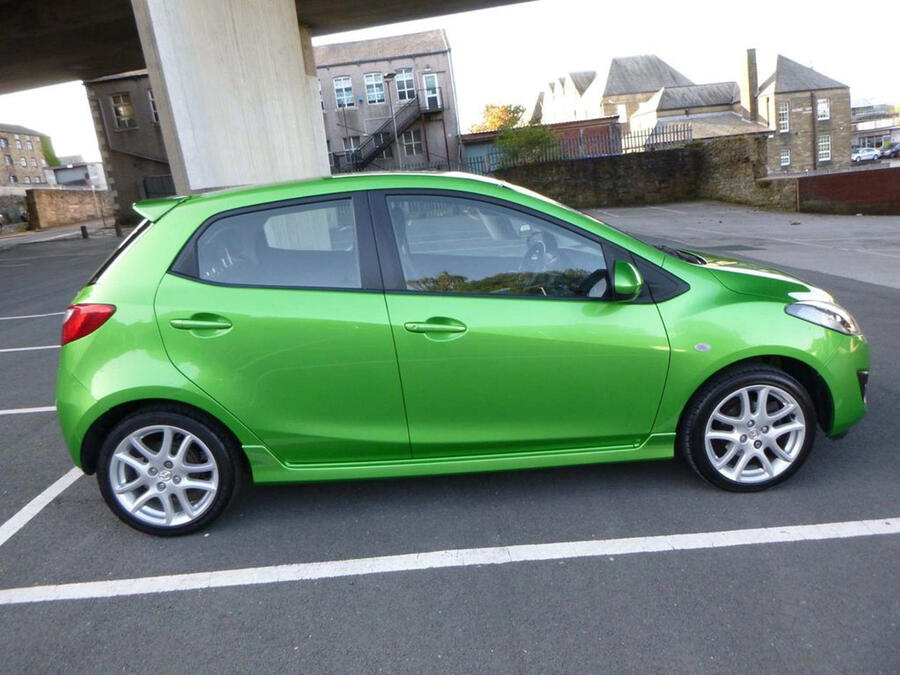 2 Mazda2