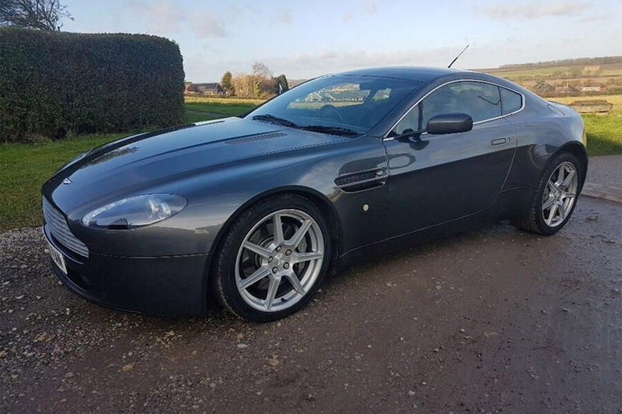 3 Aston martin vantage